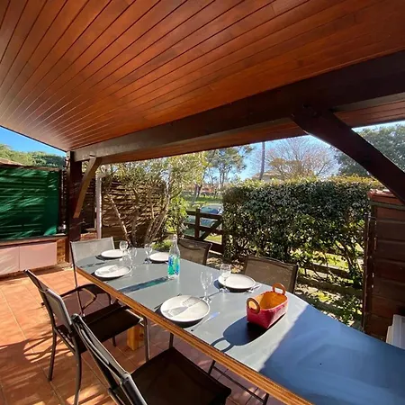 Patio Renovee Avec Terrasse Couverte, Proche Du Port Et Centre D'hossegor - Fr-1-413-228 * Capbreton